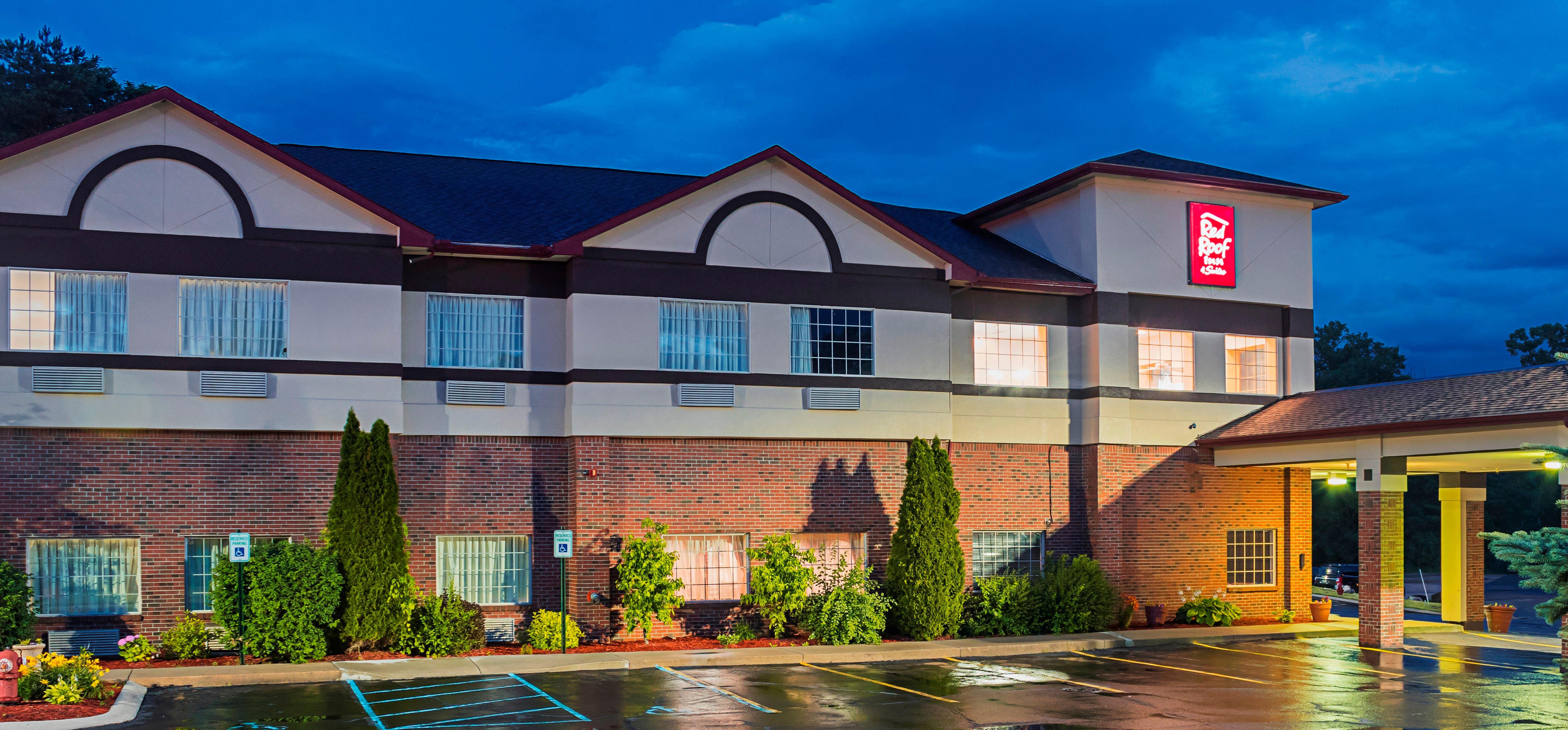 Red Roof Inn & Suites Lake Orion / Auburn Hills Exterior photo