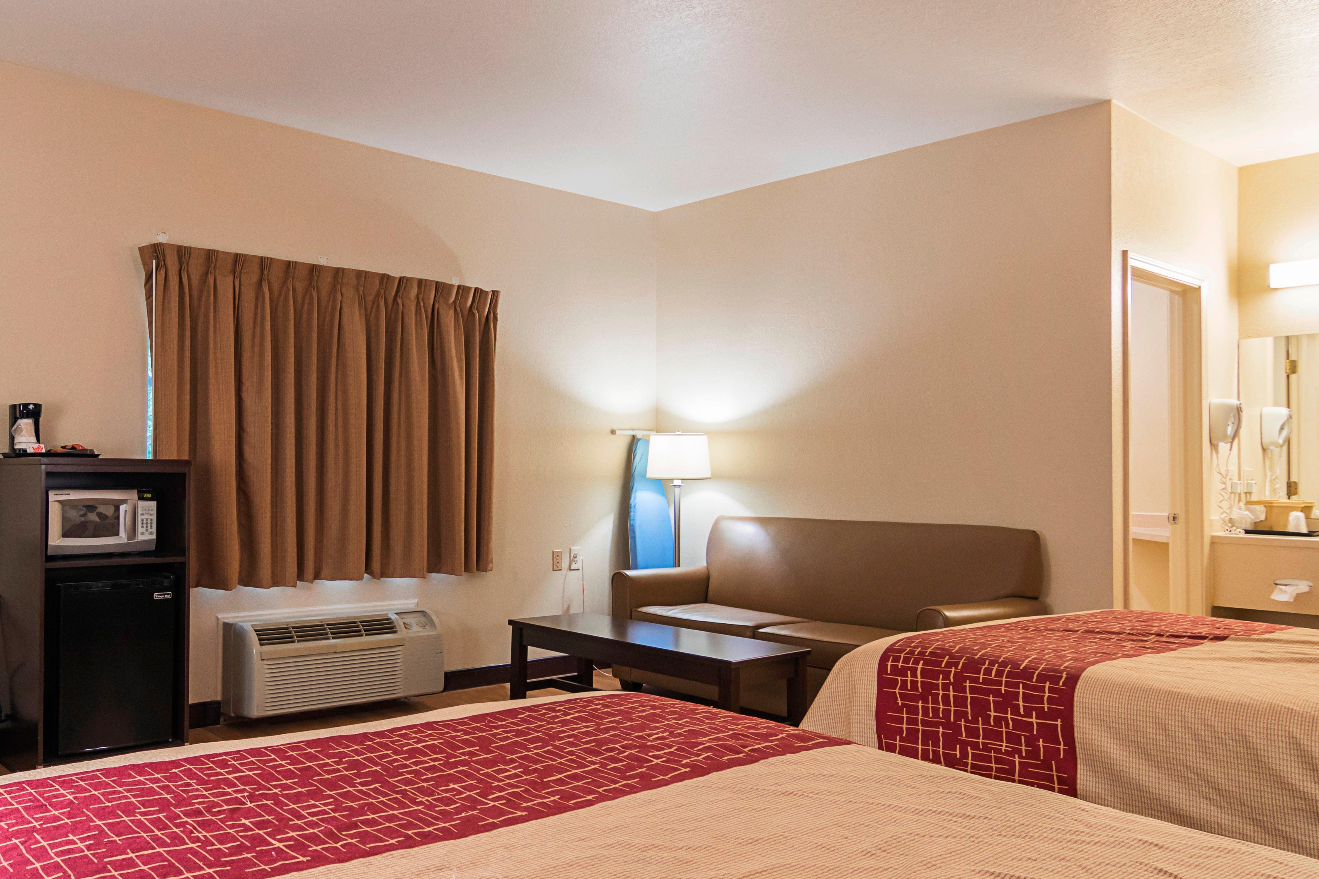 Red Roof Inn & Suites Lake Orion / Auburn Hills Exterior photo